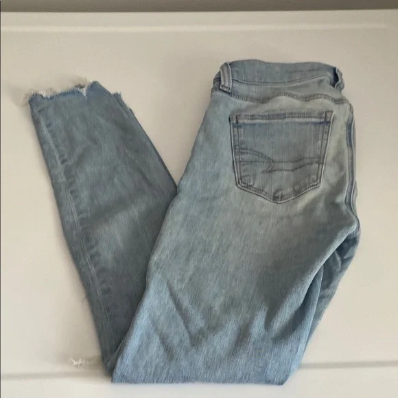 American Eagle size 00 short Women's Light Blue Distressed Jeans - Picture 4 of 6